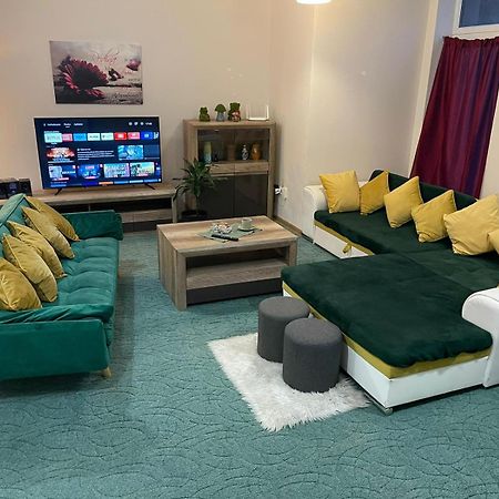 Velky Apartman Bratislava Luaran gambar