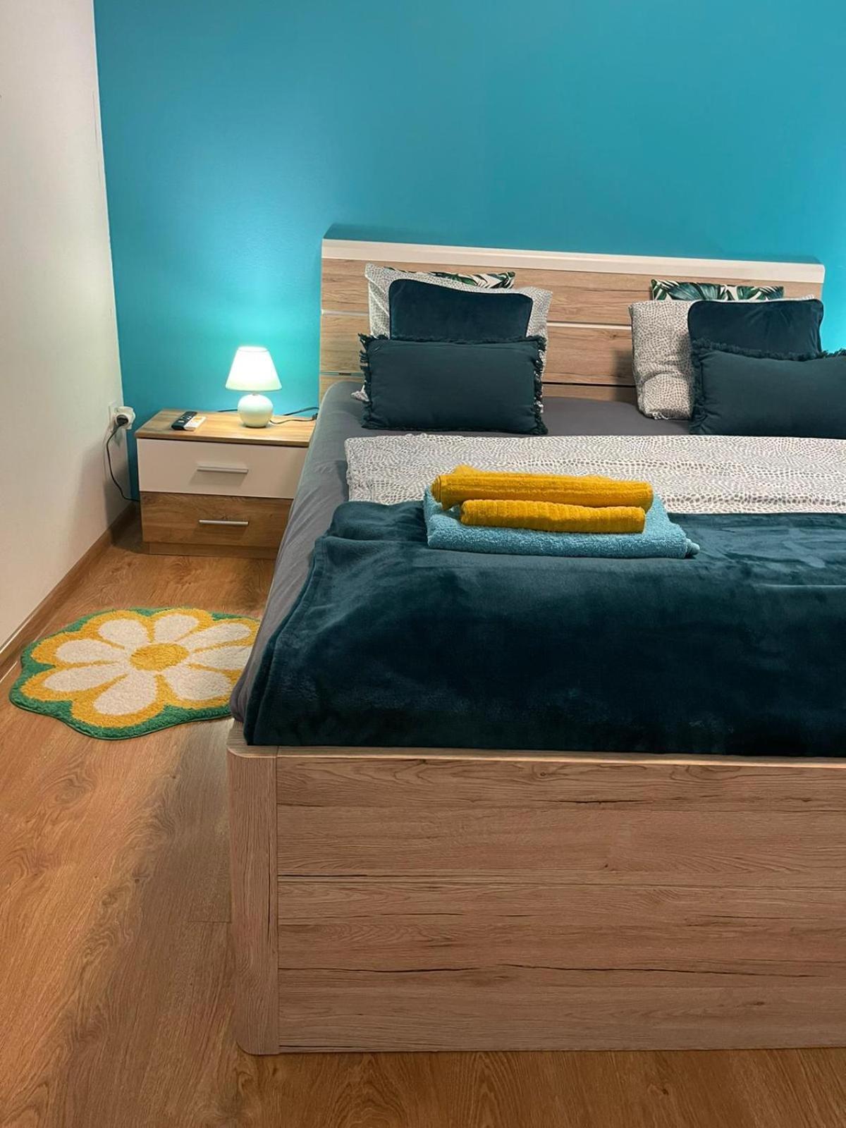 Velky Apartman Bratislava Luaran gambar