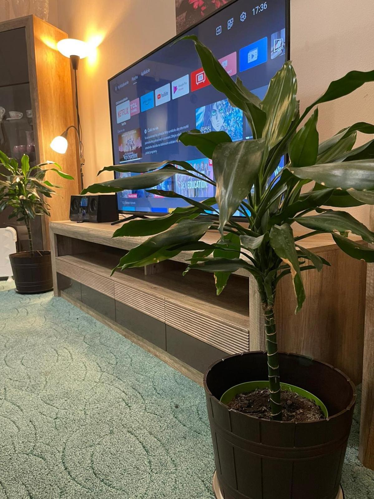Velky Apartman Bratislava Luaran gambar